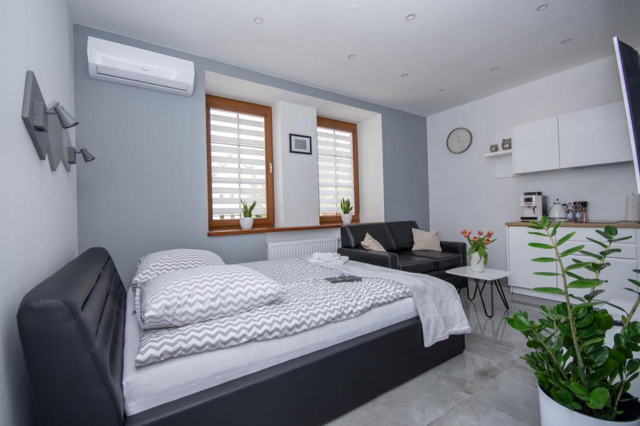 Ap 12 Apartment